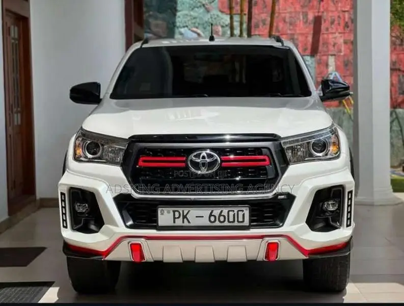 Toyota Hilux Rocco B5 2 8 2020 Pickup (Used)