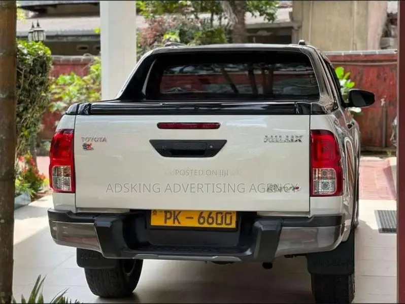 Toyota Hilux Rocco B5 2 8 2020 Pickup (Used)