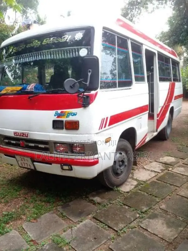 Isuzu Journey 1981 Bus (Used)