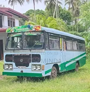 Ashok-Leyland Hino Power 1990 Bus (Used)