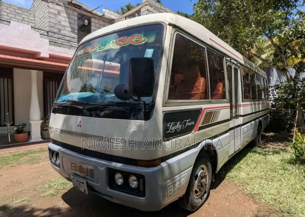 Mitsubishi Baby Rosa 1991 Bus (Used)