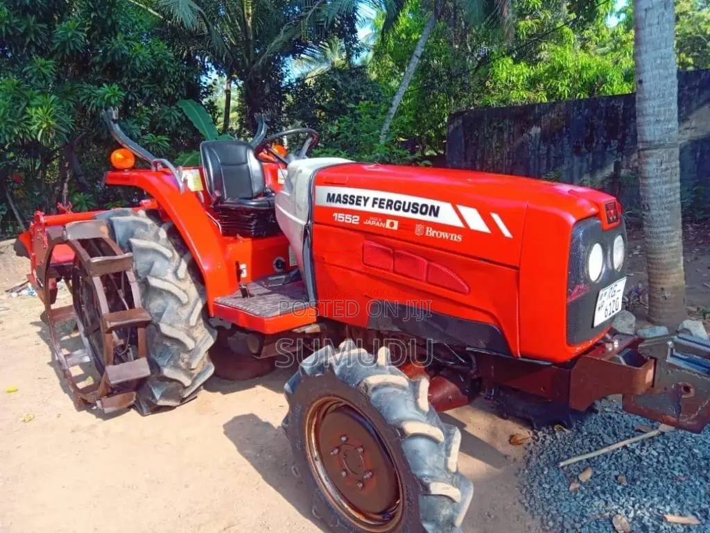 Massey-Ferguson 1552 2019 Tractor (Used)