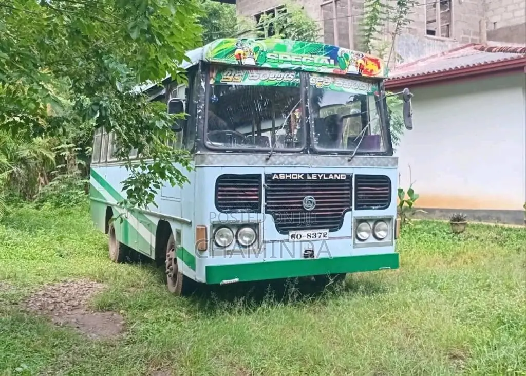 Ashok-Leyland Hino Power 1990 Bus (Used)