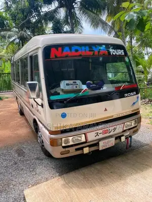 Mitsubishi Baby Rosa 1997 Bus (Used)