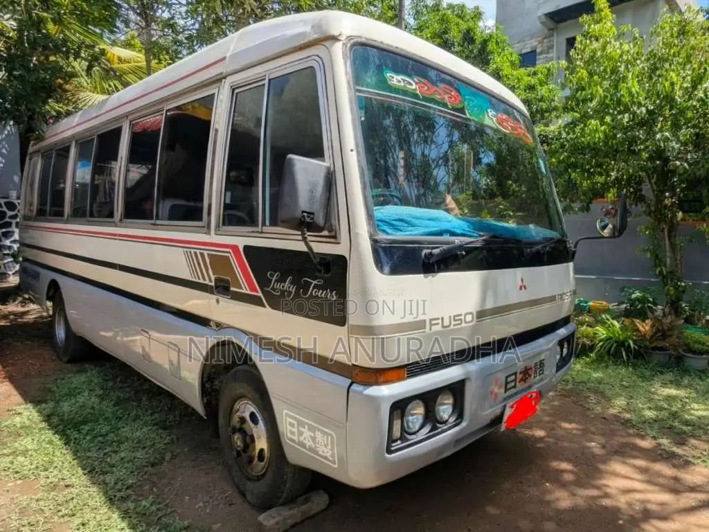 Mitsubishi Baby Rosa 1991 Bus (Used)
