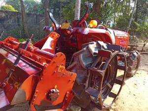 Massey-Ferguson 1552 2019 Tractor (Used)