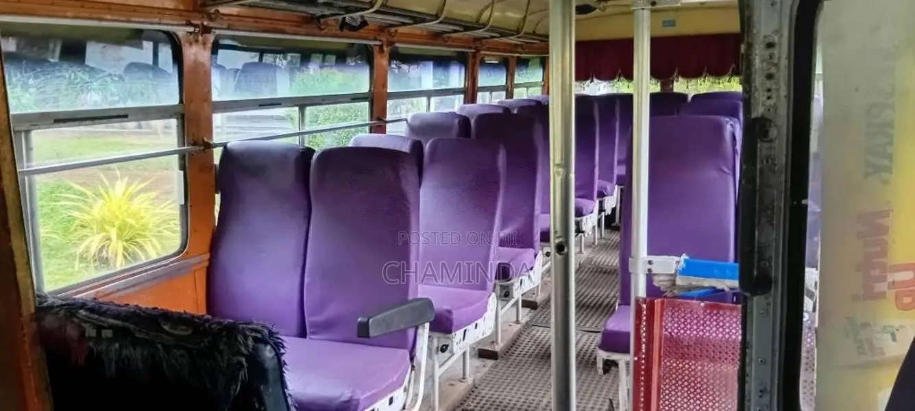 Ashok-Leyland Hino Power 1990 Bus (Used)