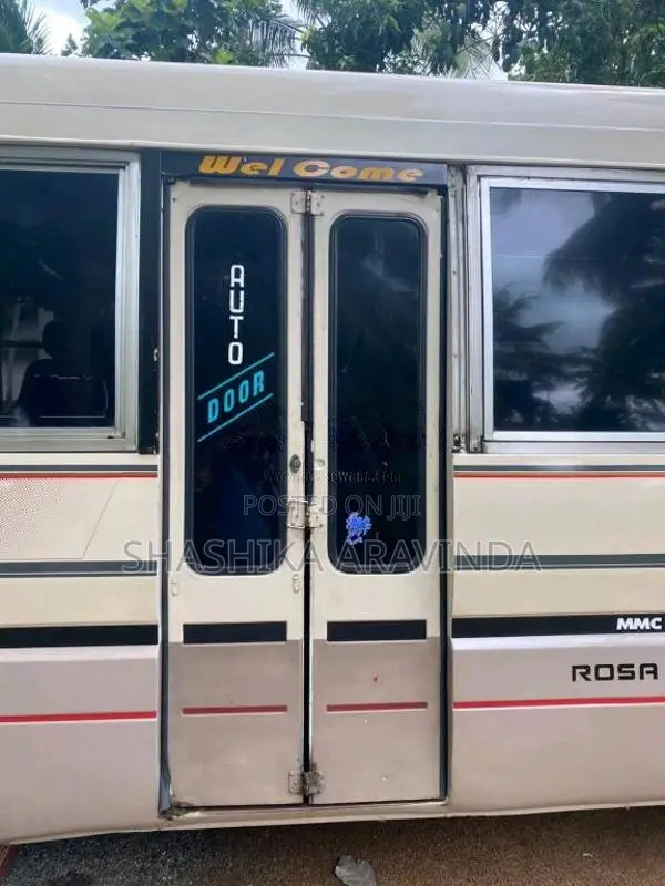 Mitsubishi Baby Rosa 1997 Bus (Used)