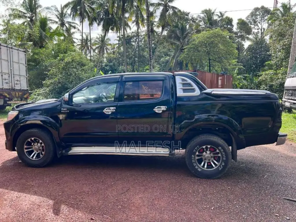 Toyota Hilux Vigo 2007 Pickup (Used)