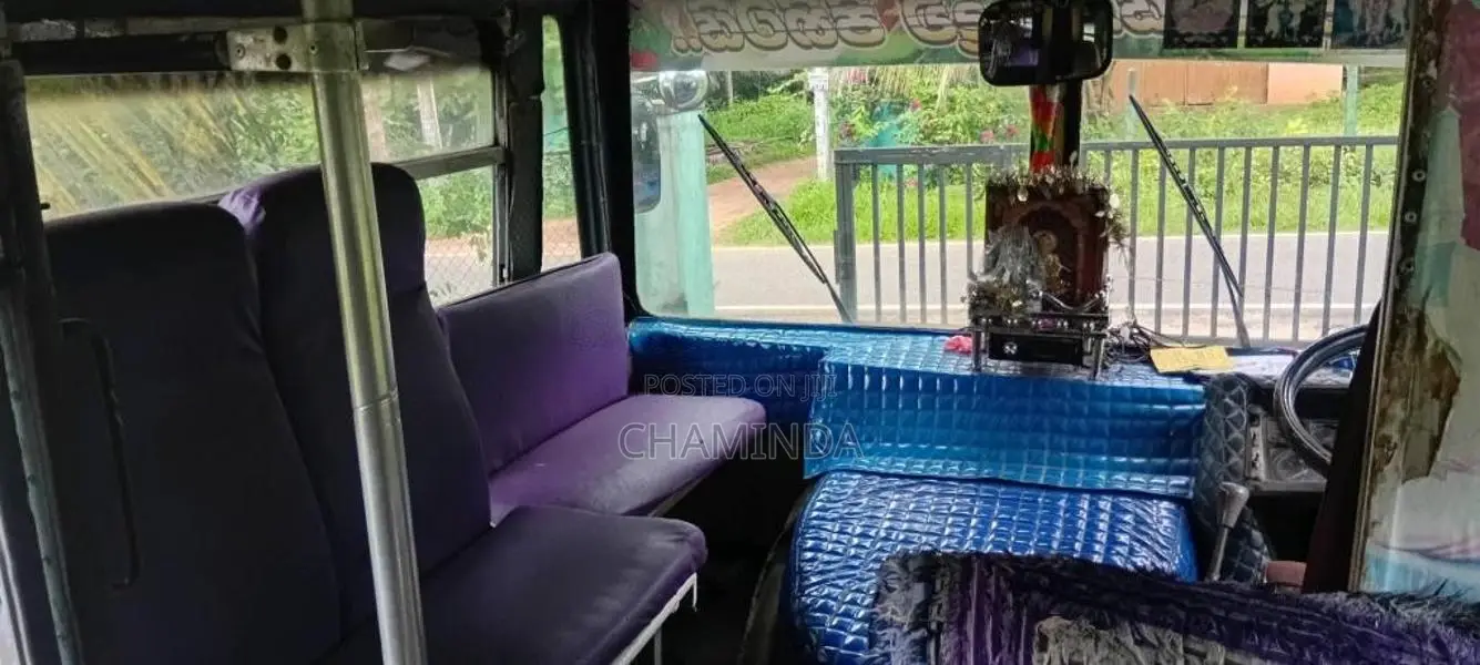 Ashok-Leyland Hino Power 1990 Bus (Used)