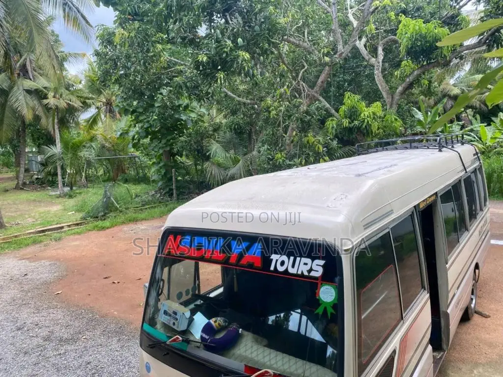 Mitsubishi Baby Rosa 1997 Bus (Used)