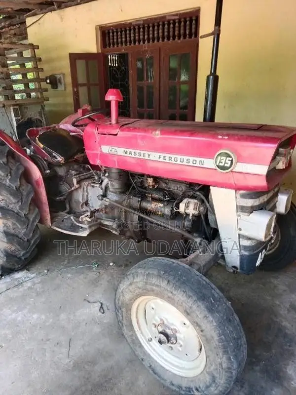 Massey-Ferguson 135 1990 Tractor (Used)