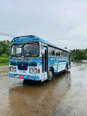 Ashok-Leyland Viking 2006 Bus (Used)