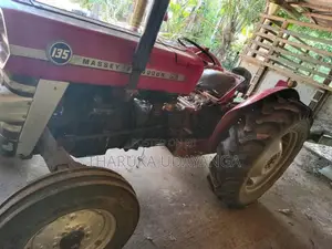 Massey-Ferguson 135 1990 Tractor (Used)
