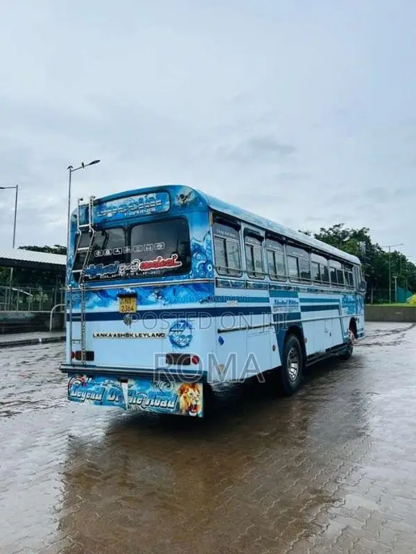 Ashok-Leyland Viking 2006 Bus (Used)