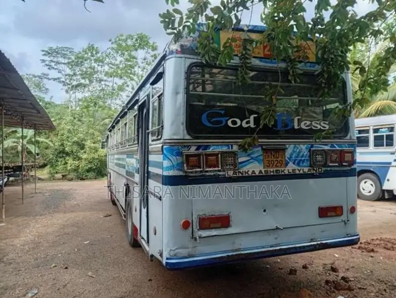 Ashok-Leyland Hino Power 2007 Bus (Used)