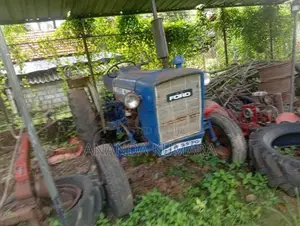 Ford 3000 1996 Tractor (Used)