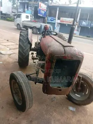 Massey-Ferguson 35 1982 Tractor (Used)