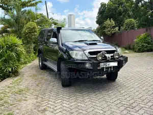 Toyota Hilux Vigo 2011 Pickup (Used)