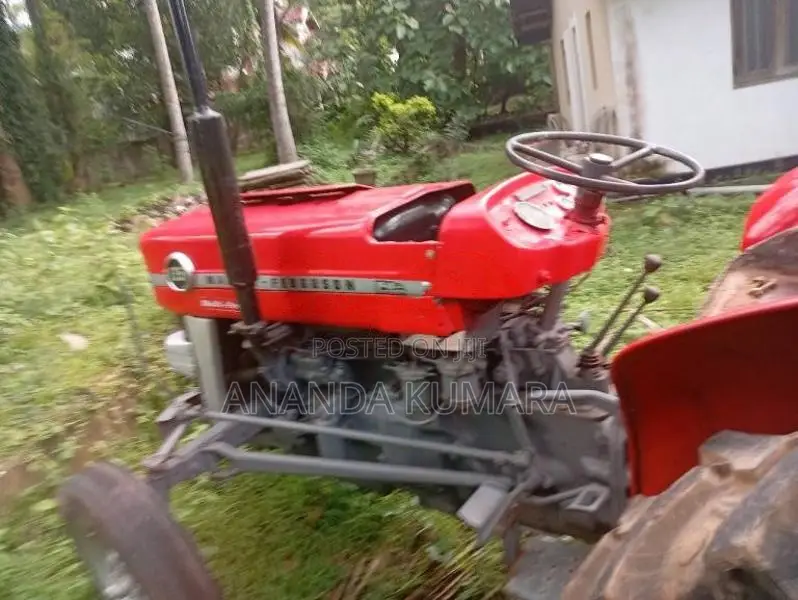 Massey-Ferguson 135 1997 Tractor (Used)