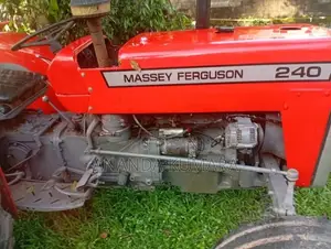 Massey-Ferguson 240 1999 Tractor (Used)