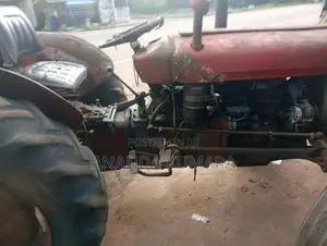 Massey-Ferguson 35 1982 Tractor (Used)
