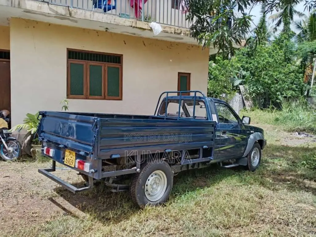 Tata 207 2012 Pickup (Used)