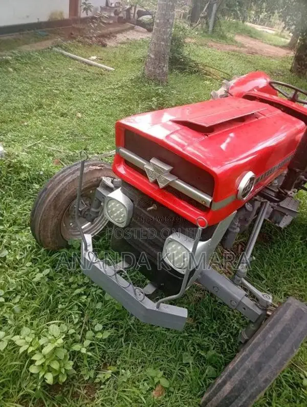 Massey-Ferguson 135 1997 Tractor (Used)