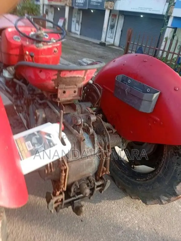 Massey-Ferguson 135 1993 Tractor (Used)