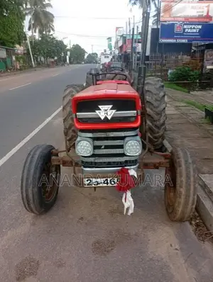 Massey-Ferguson 135 1982 Tractor (Used)