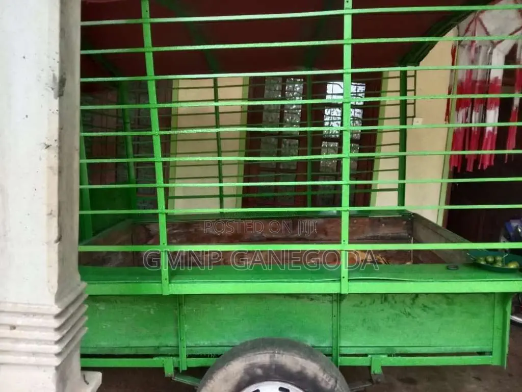 Kubota Tractor 1996 Tractor (Used)