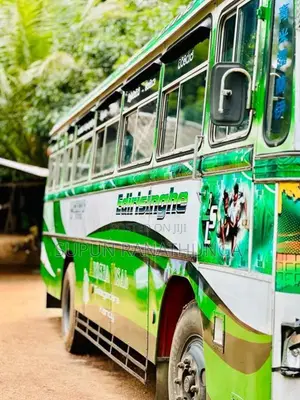 Ashok-Leyland Hino Power 2005 Bus (Used)