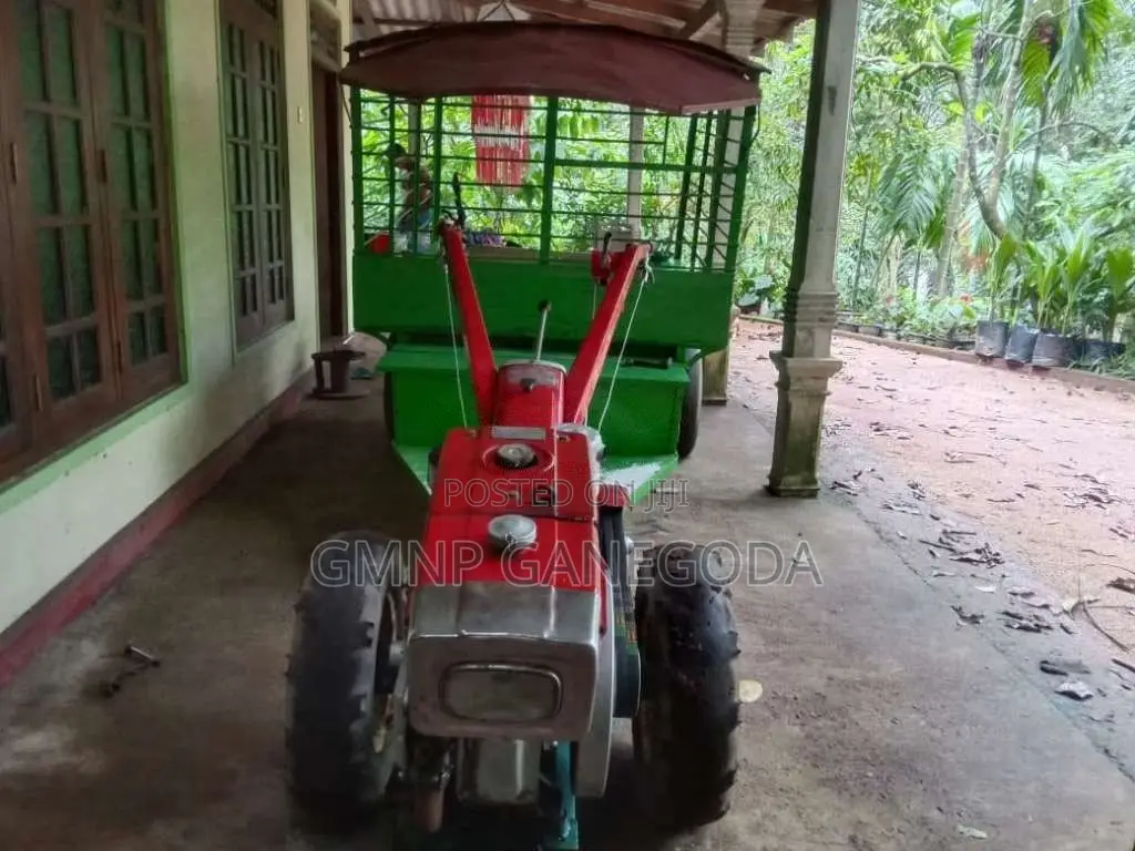 Kubota Tractor 1996 Tractor (Used)