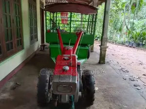 Kubota Tractor 1996 Tractor (Used)