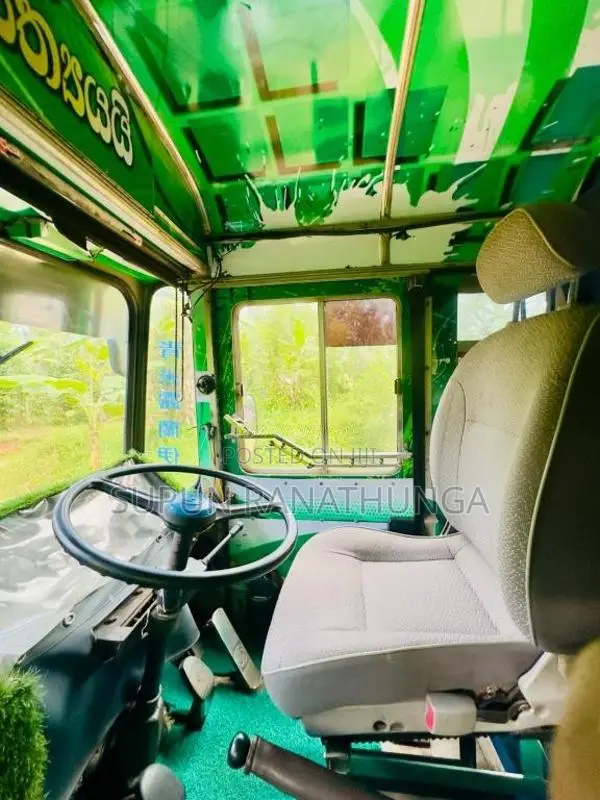 Ashok-Leyland Hino Power 2005 Bus (Used)