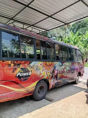 Eicher Skyline 2003 Bus (Used)