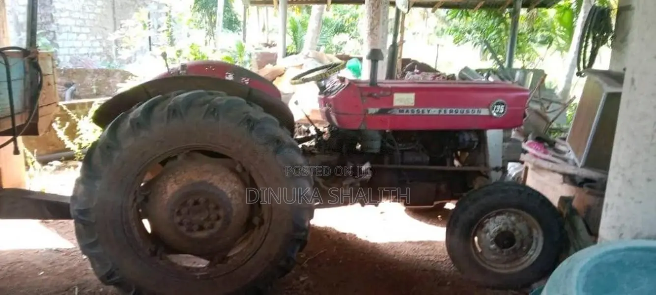 Massey-Ferguson 135 1990 Tractor (Used)