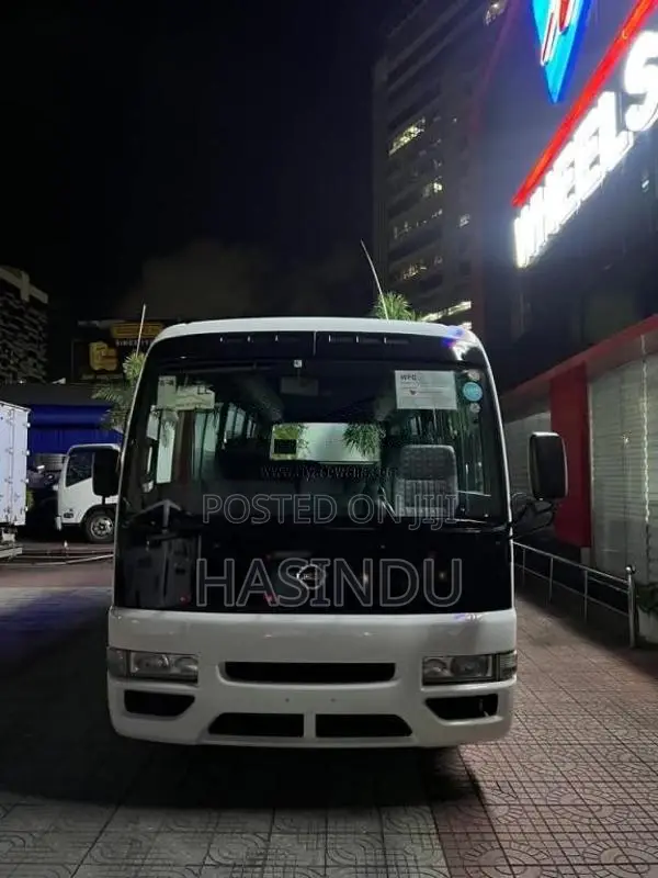 Nissan Bus 2008 Bus (Used)