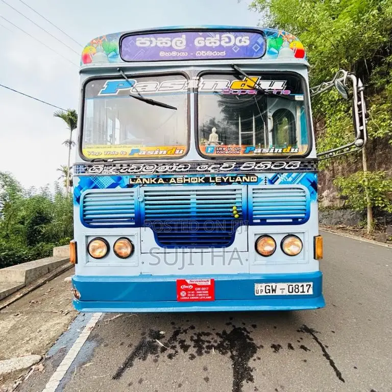 Ashok-Leyland Viking 2002 Bus (Used)
