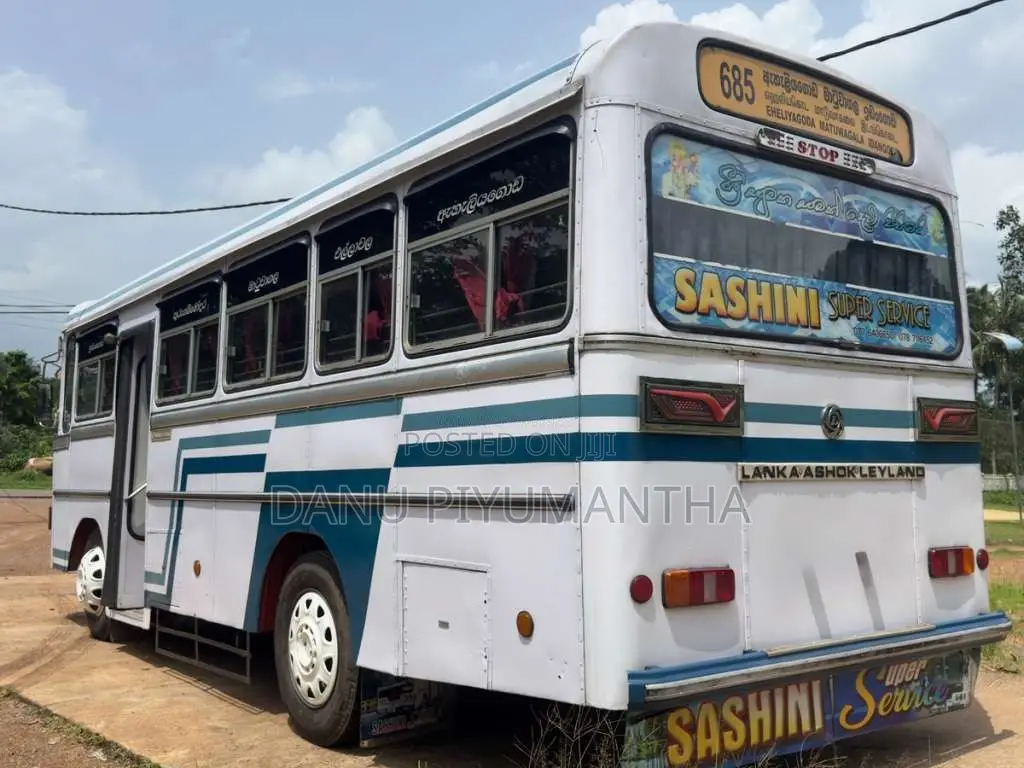 Ashok-Leyland Lynx 2012 Bus (Used)