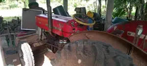 Massey-Ferguson 135 1990 Tractor (Used)