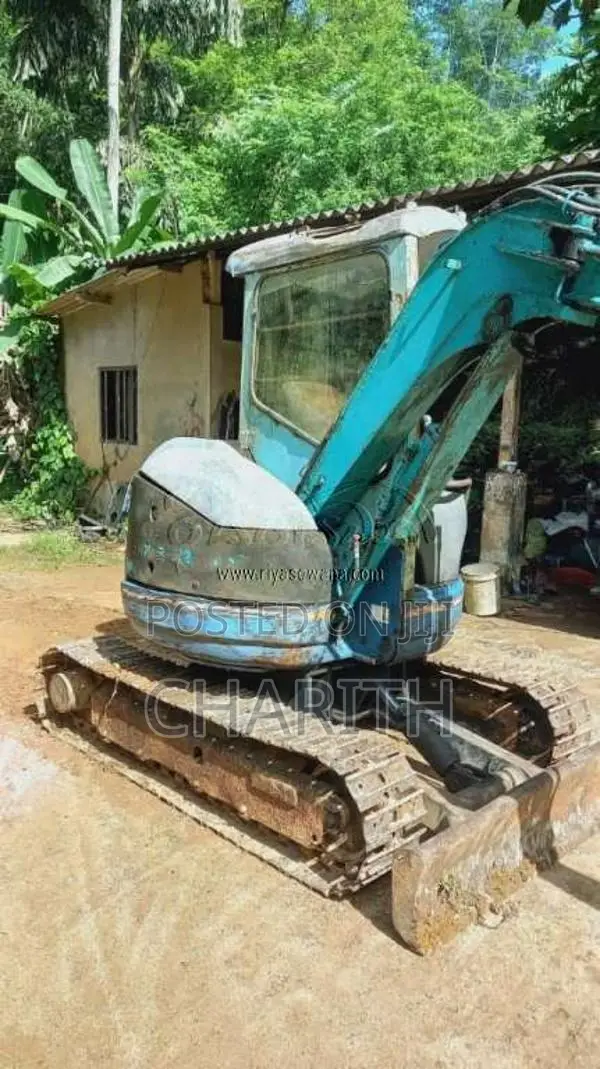 Kubota RX-302 Excavator 2008 Heavy-Duty (Used)