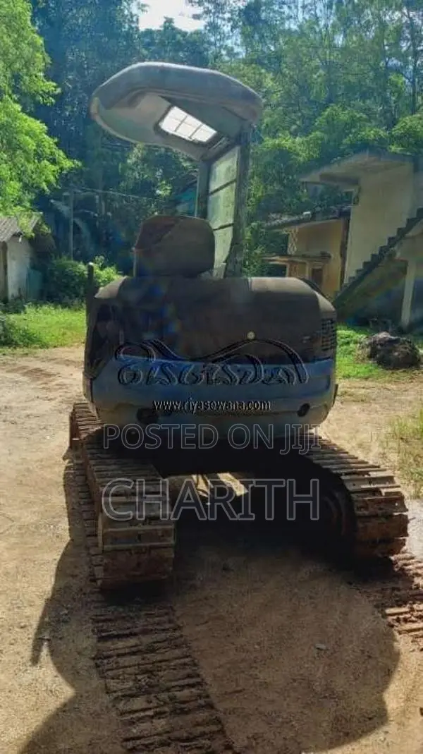 Kubota RX-302 Excavator 2008 Heavy-Duty (Used)