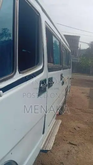 Force Traveller 2011 Bus (Used)