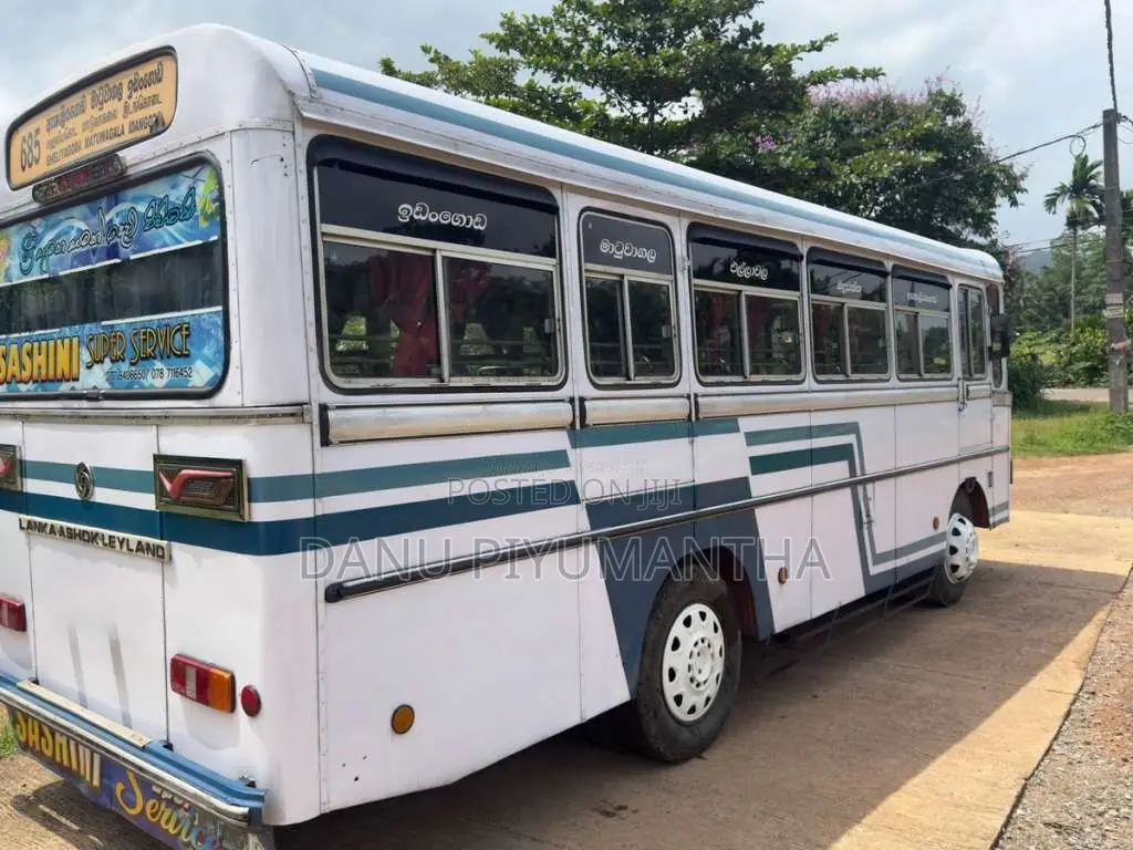 Ashok-Leyland Lynx 2012 Bus (Used)