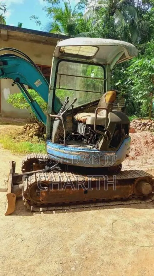 Kubota RX-302 Excavator 2008 Heavy-Duty (Used)