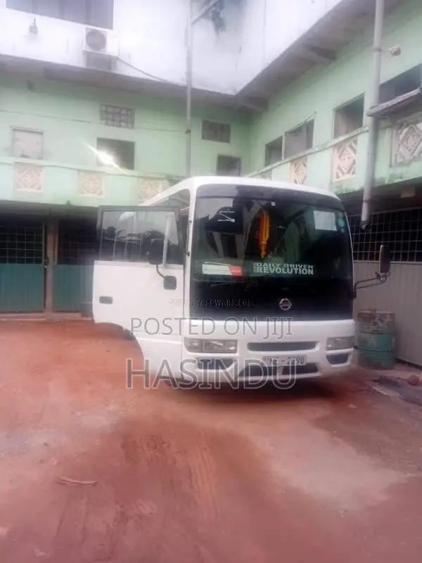 Nissan Bus 2008 Bus (Used)