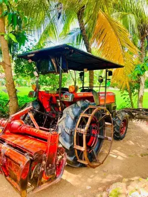 Kubota L4508 2019 Tractor (Used)