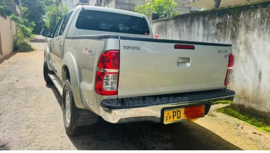 Toyota Hilux Vigo 2007 Pickup (Used)