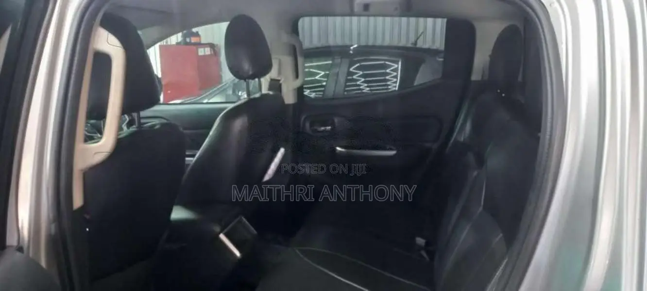 Mitsubishi L200 2020 Pickup (Used)